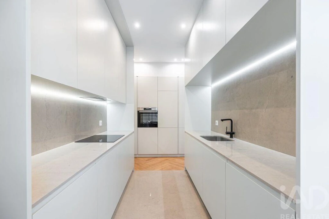 Apartamento T2 para Venda em Cedofeita, Santo Ildefonso, Sé, Miragaia, São Nicolau e Vitória Foto 12