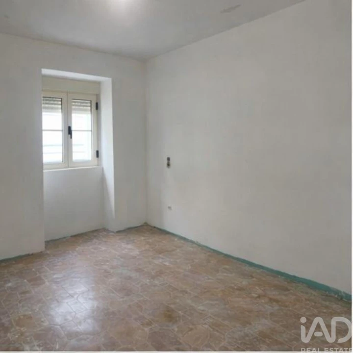 Moradia T2 para Venda em Oliveira do Douro Foto 20