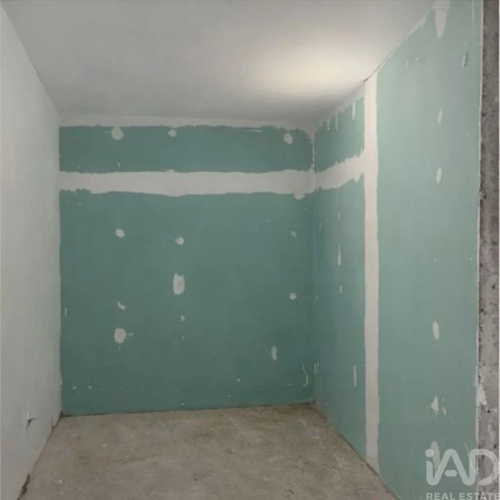 Moradia T2 para Venda em Oliveira do Douro Foto 17