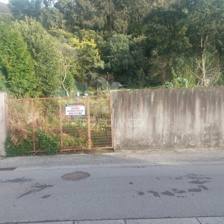 Terreno para Venda em Gondomar (São Cosme), Valbom e Jovim Foto 1