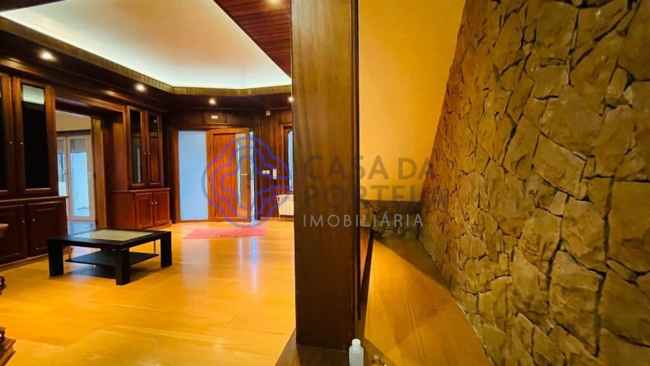 Moradia T5 para Venda em Pelariga Foto 3