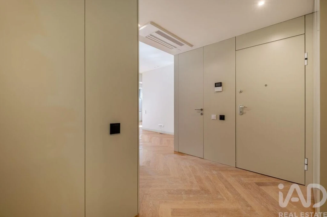 Apartamento T2 para Venda em Cedofeita, Santo Ildefonso, Sé, Miragaia, São Nicolau e Vitória Foto 5