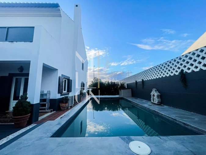 Moradia T4 para Venda em Santo Estêvão Foto 7