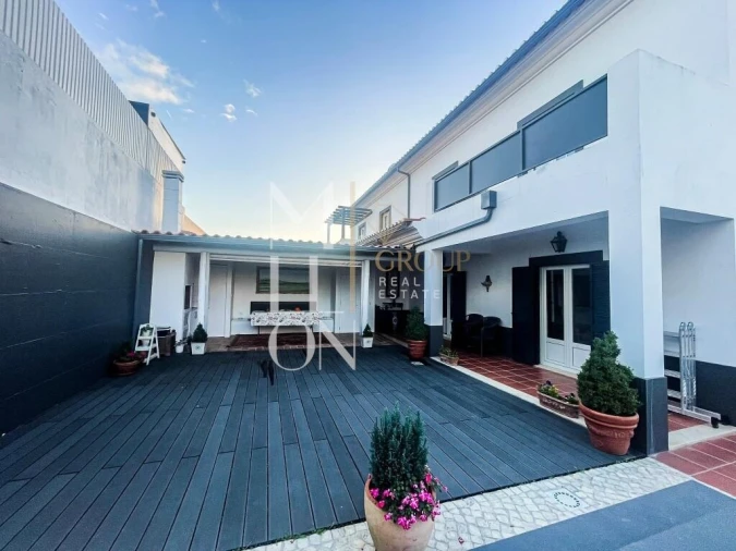 Moradia T4 para Venda em Santo Estêvão Foto 9