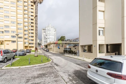 Negócio para Venda em Oeiras e São Julião da Barra, Paço de Arcos e Caxias