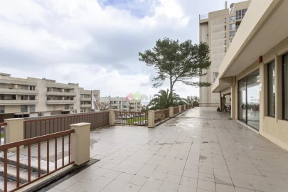 Negócio para Venda em Oeiras e São Julião da Barra, Paço de Arcos e Caxias