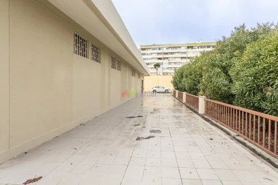 Negócio para Venda em Oeiras e São Julião da Barra, Paço de Arcos e Caxias
