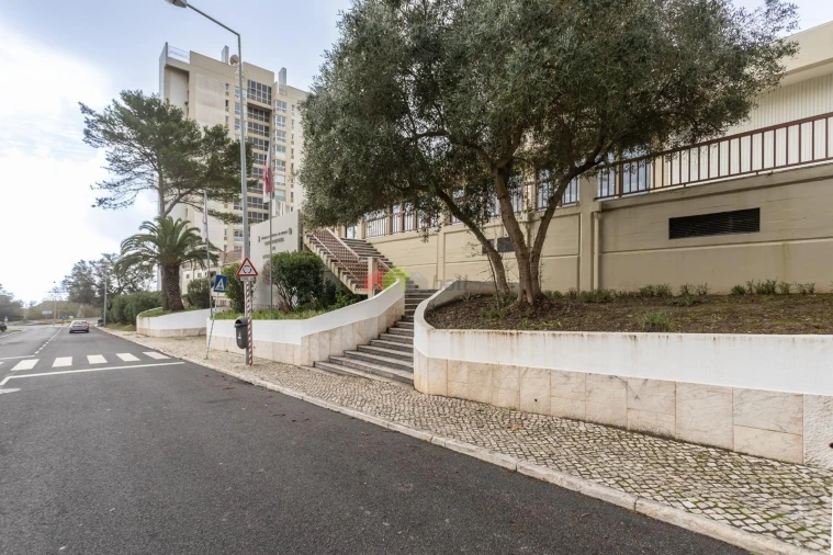 Negócio para Venda em Oeiras e São Julião da Barra, Paço de Arcos e Caxias Foto 12