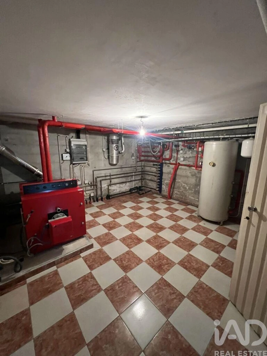 Moradia T6 para Venda em Bustelo Foto 38