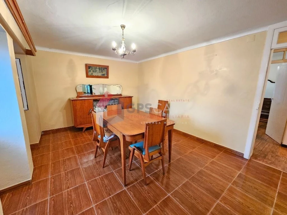 Moradia T4 para Venda em Porto Judeu Foto 22