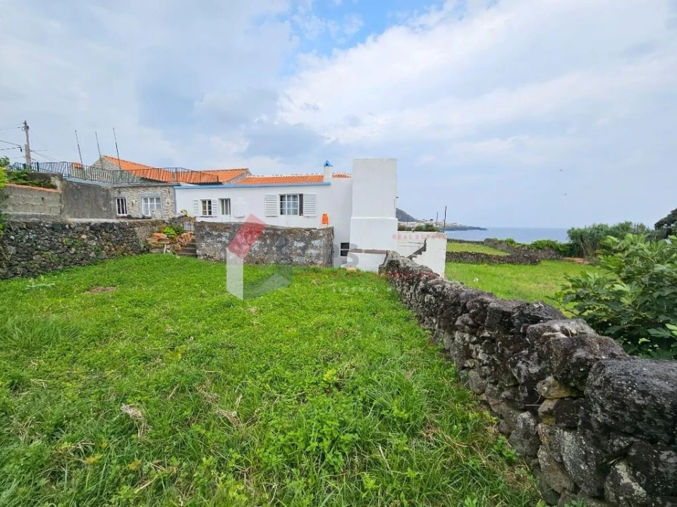 Moradia T4 para Venda em Porto Judeu Foto 32