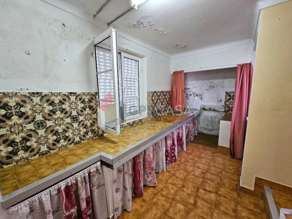 Moradia T4 para Venda em Porto Judeu Foto 28