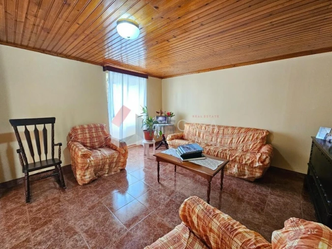 Moradia T4 para Venda em Porto Judeu Foto 6