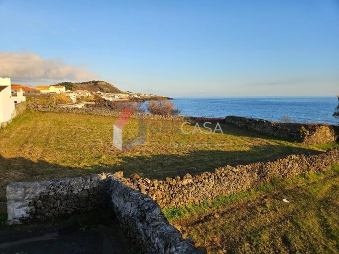 Moradia T4 para Venda em Porto Judeu Foto 36