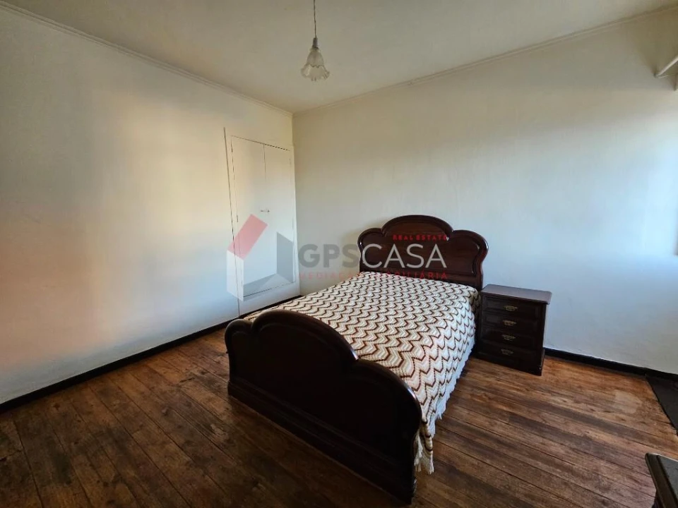 Moradia T4 para Venda em Porto Judeu Foto 12