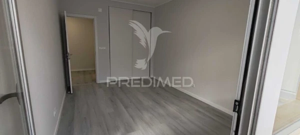 Apartamento T2 para Venda em Oeiras e São Julião da Barra, Paço de Arcos e Caxias