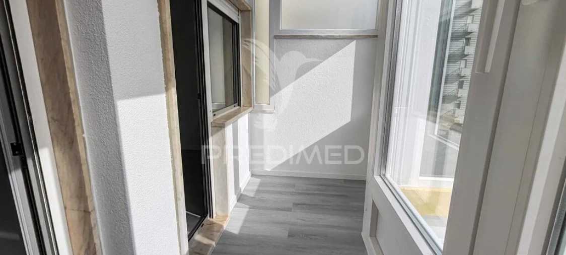 Apartamento T2 para Venda em Oeiras e São Julião da Barra, Paço de Arcos e Caxias Foto 12