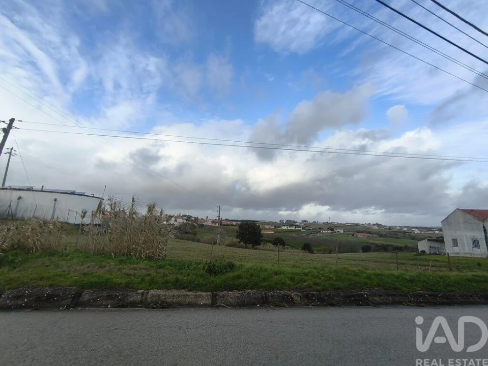 Terreno para Venda em Cela Foto 2