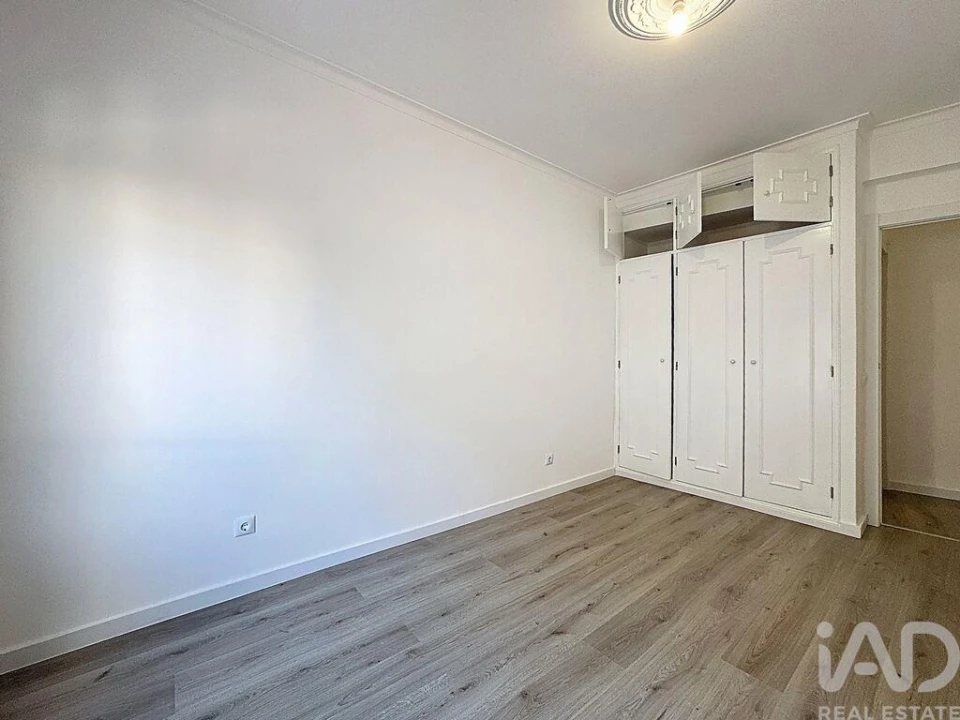 Apartamento T2 para Venda em Quarteira Foto 17