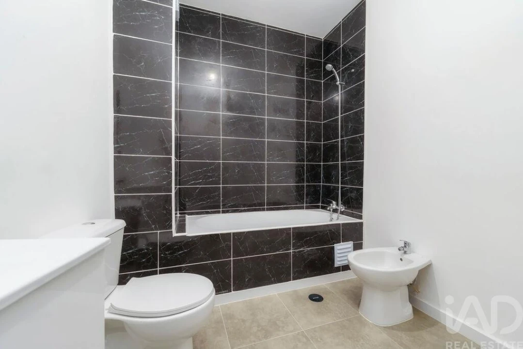 Apartamento T2 para Venda em Quarteira Foto 16