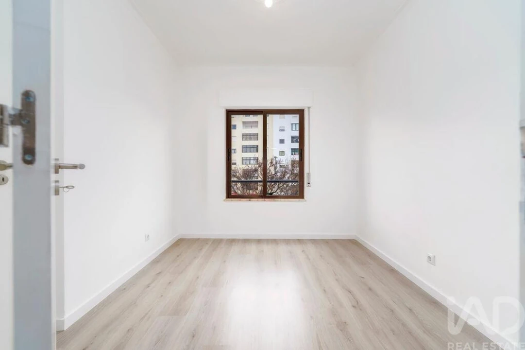 Apartamento T2 para Venda em Quarteira Foto 19