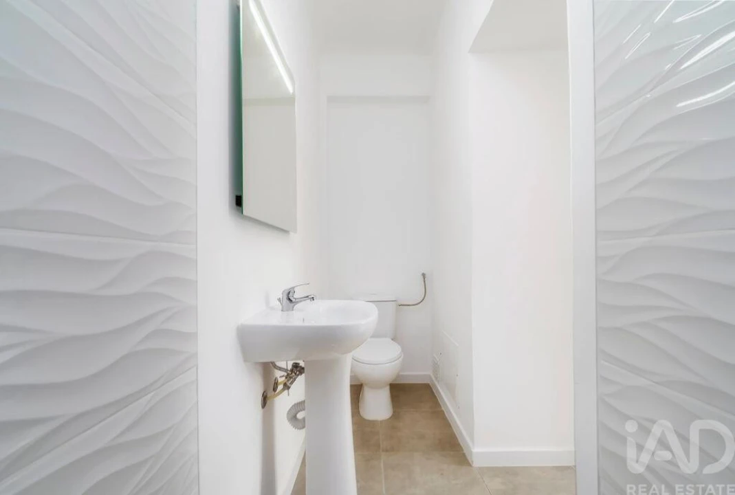 Apartamento T2 para Venda em Quarteira Foto 23