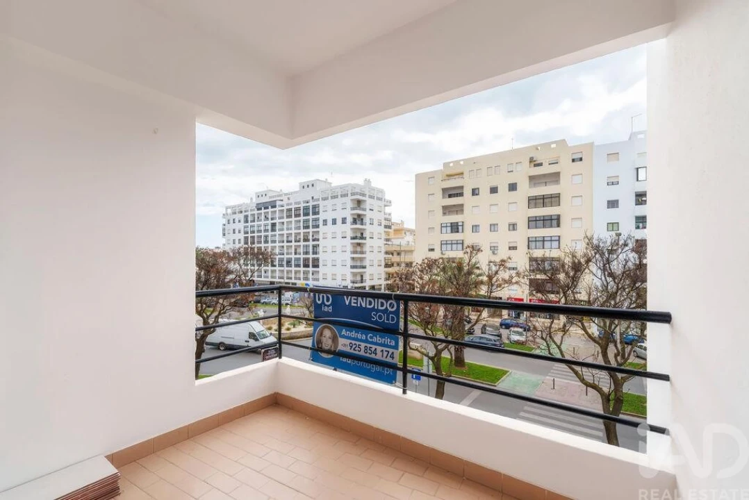 Apartamento T2 para Venda em Quarteira Foto 6