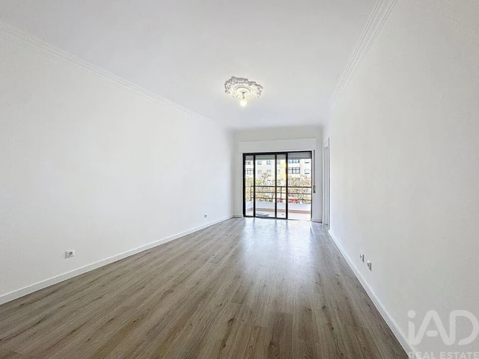 Apartamento T2 para Venda em Quarteira Foto 12