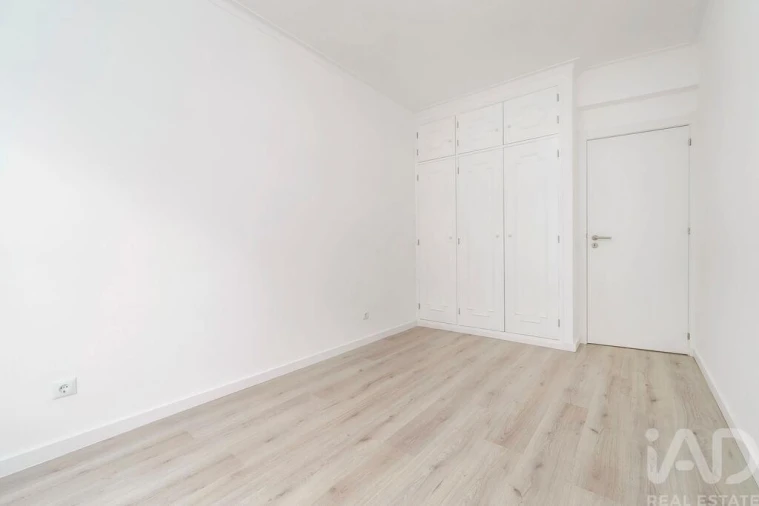 Apartamento T2 para Venda em Quarteira Foto 28