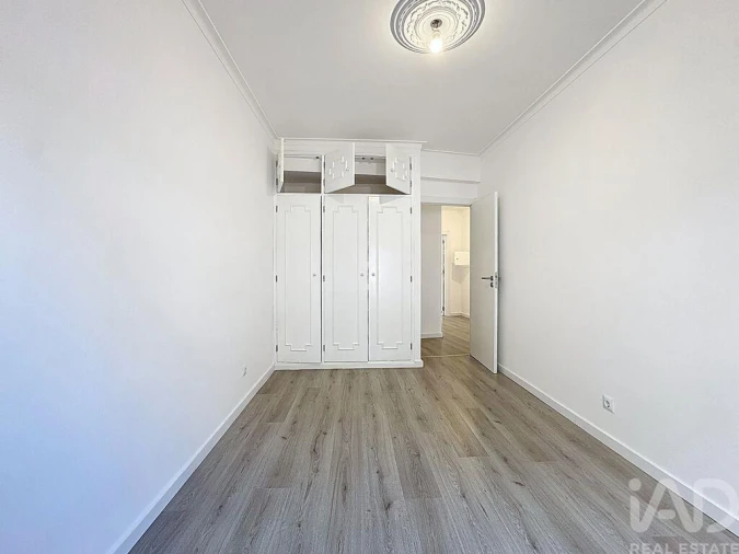 Apartamento T2 para Venda em Quarteira Foto 16