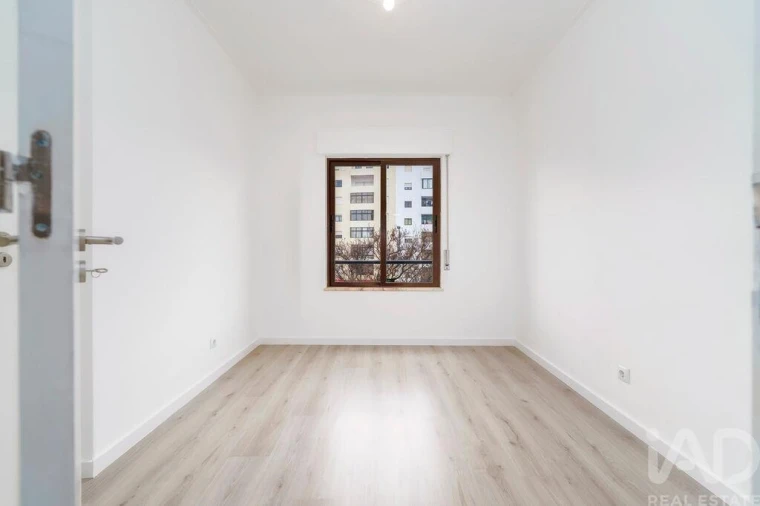 Apartamento T2 para Venda em Quarteira Foto 19