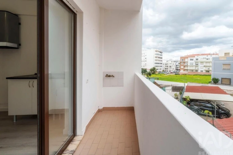 Apartamento T2 para Venda em Quarteira Foto 30