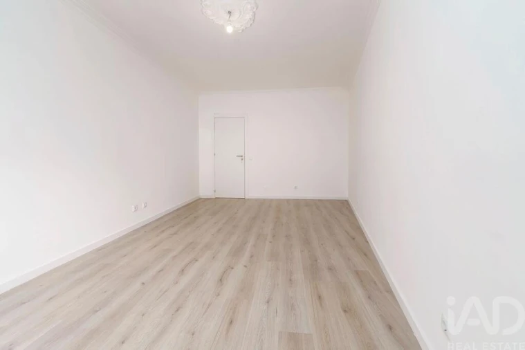 Apartamento T2 para Venda em Quarteira Foto 13