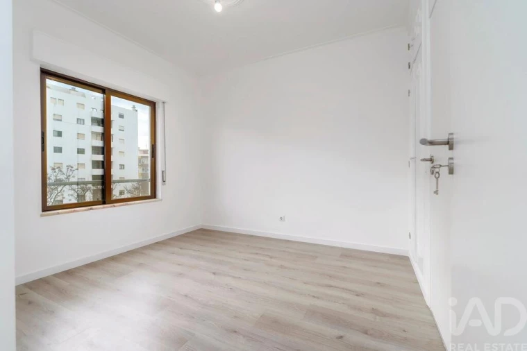 Apartamento T2 para Venda em Quarteira Foto 18