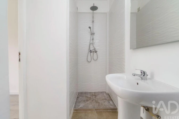 Apartamento T2 para Venda em Quarteira Foto 24