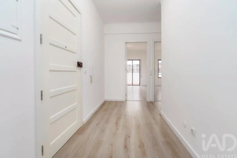 Apartamento T2 para Venda em Quarteira Foto 29