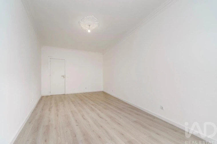 Apartamento T2 para Venda em Quarteira Foto 14