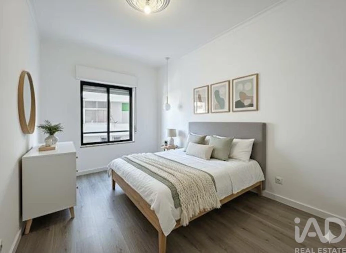 Apartamento T2 para Venda em Quarteira Foto 3