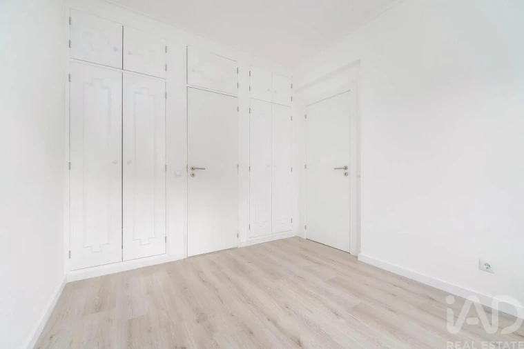 Apartamento T2 para Venda em Quarteira Foto 21