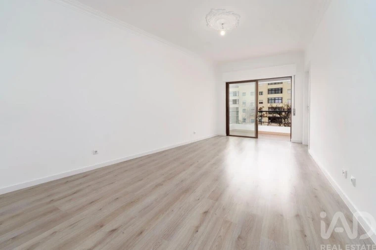 Apartamento T2 para Venda em Quarteira Foto 12