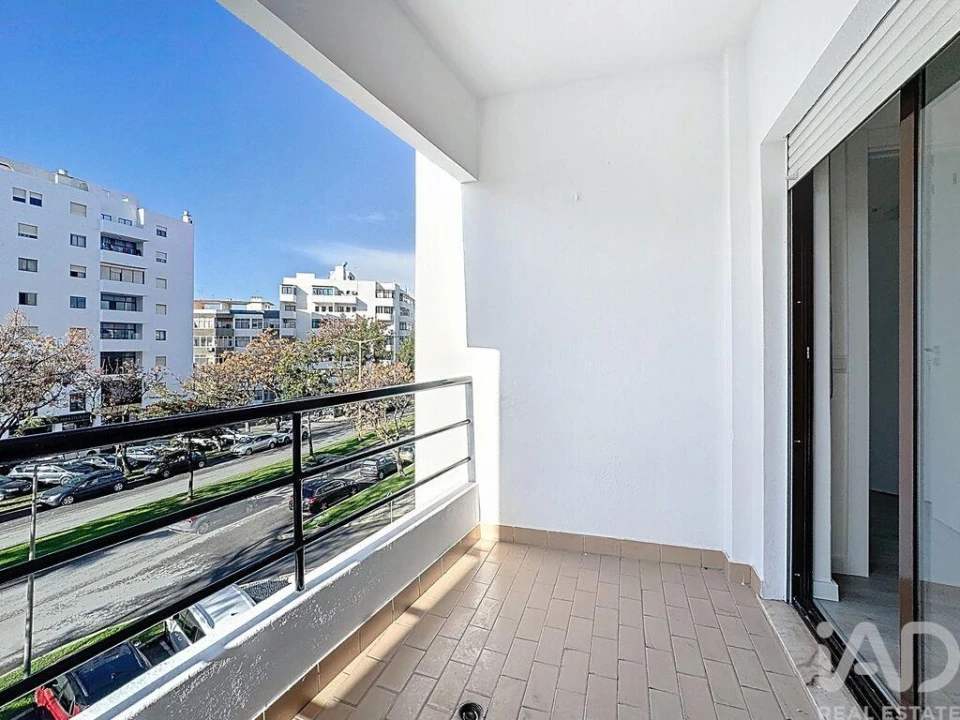 Apartamento T2 para Venda em Quarteira Foto 22