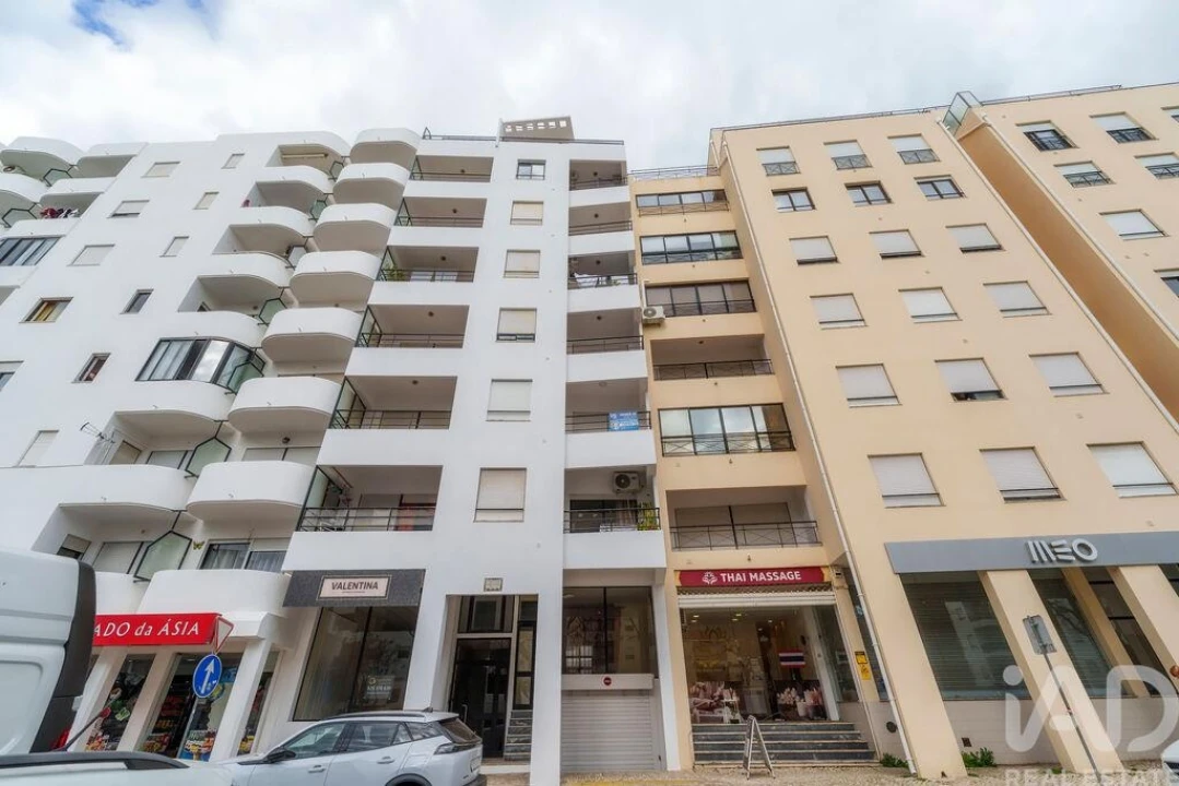 Apartamento T2 para Venda em Quarteira Foto 32