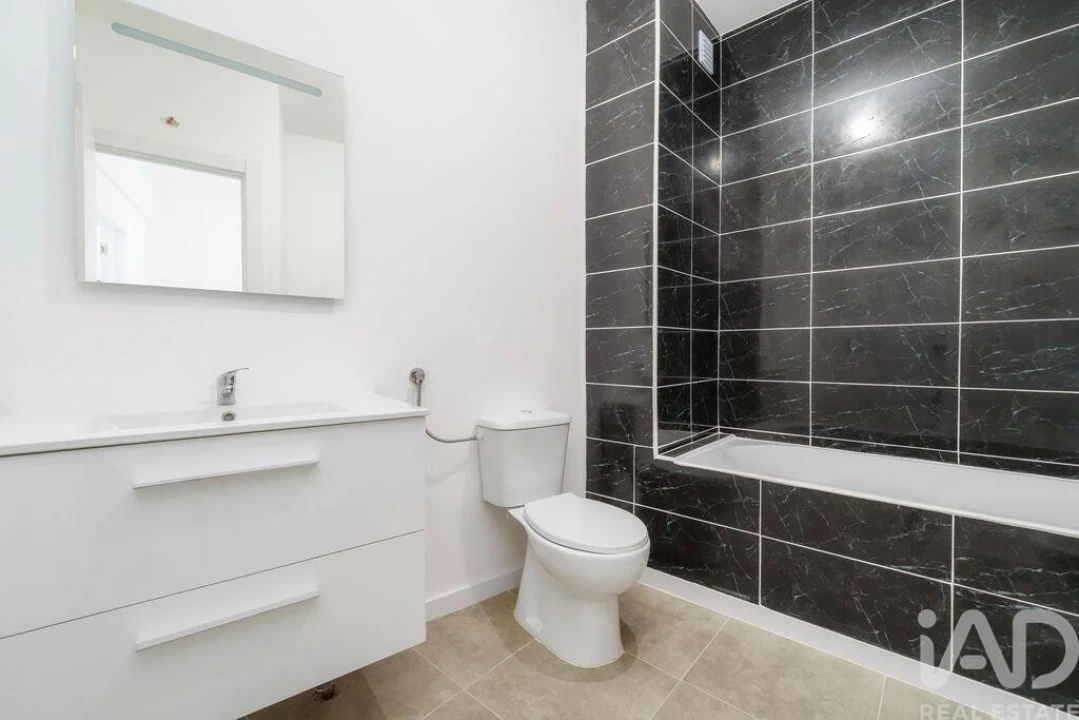 Apartamento T2 para Venda em Quarteira Foto 15