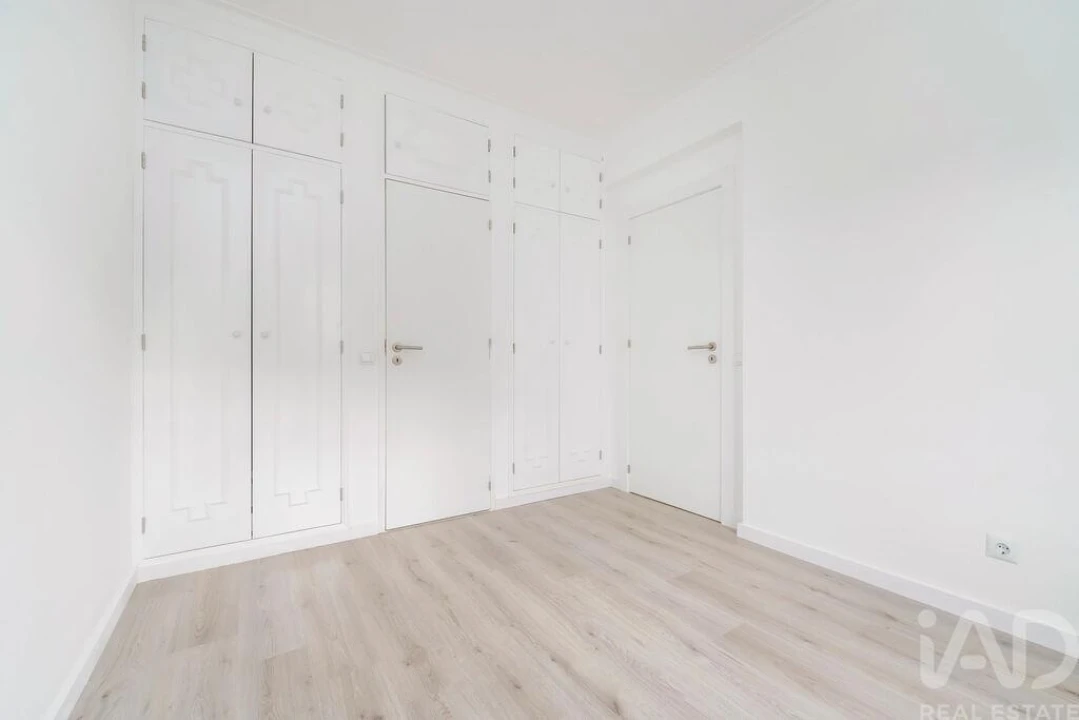 Apartamento T2 para Venda em Quarteira Foto 21