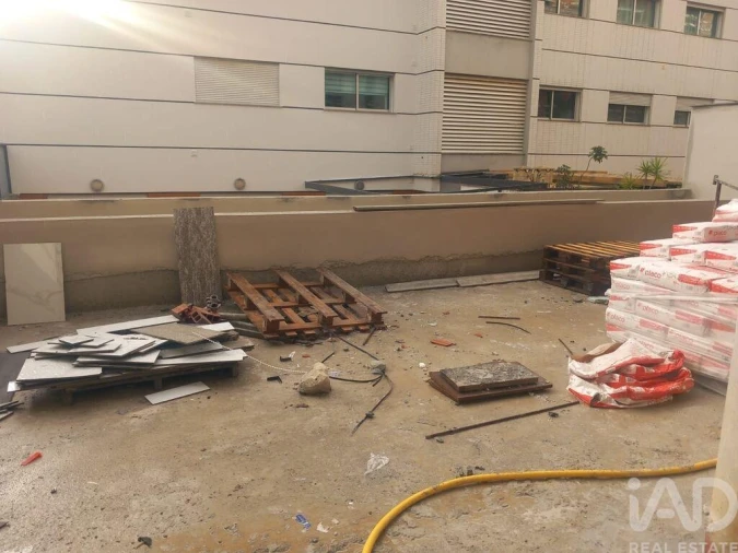 Apartamento T2 para Venda em Portimão Foto 6