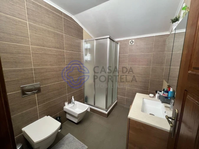 Moradia T3 para Venda em Casais e Alviobeira Foto 13