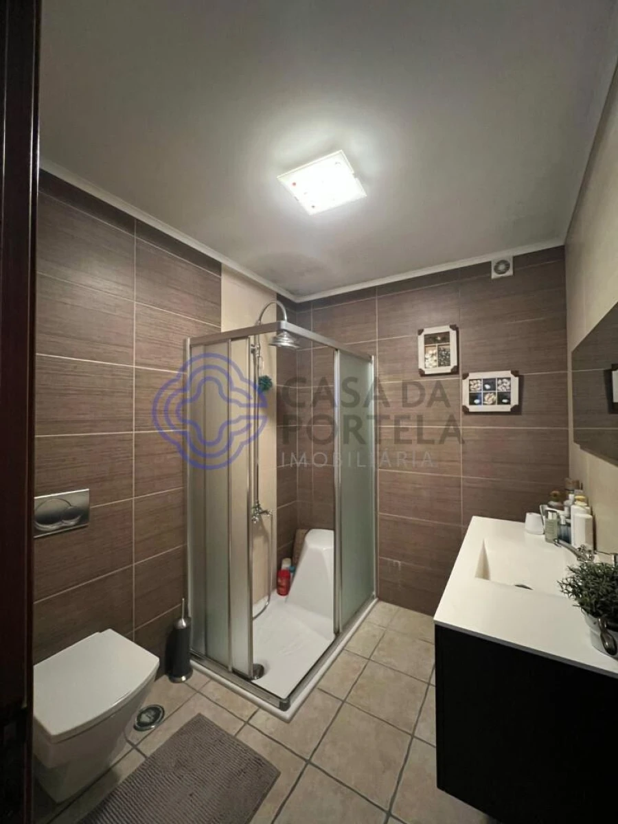 Moradia T3 para Venda em Casais e Alviobeira Foto 10