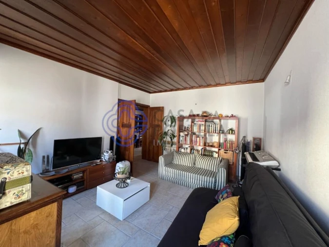 Moradia T3 para Venda em Casais e Alviobeira Foto 9