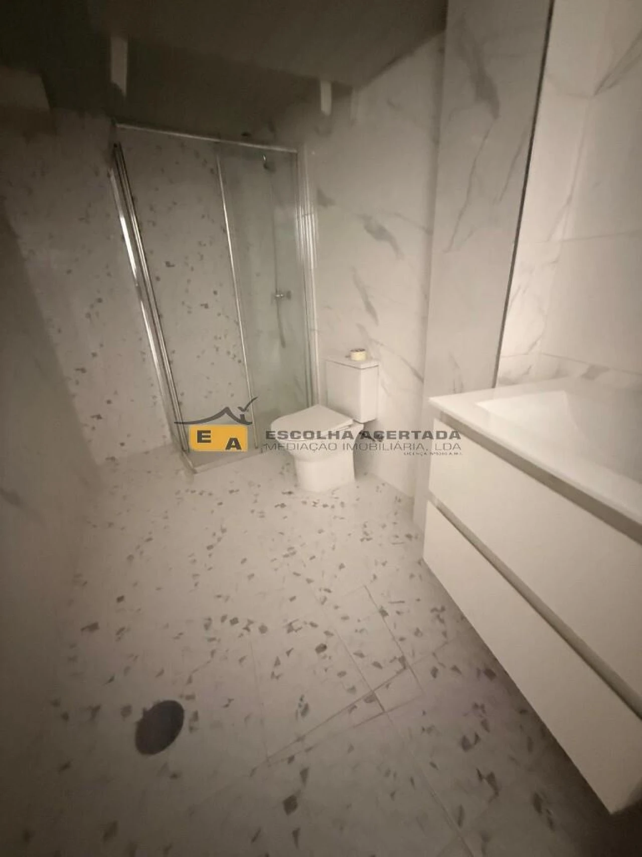 Armazém para Venda em Paranhos Foto 9