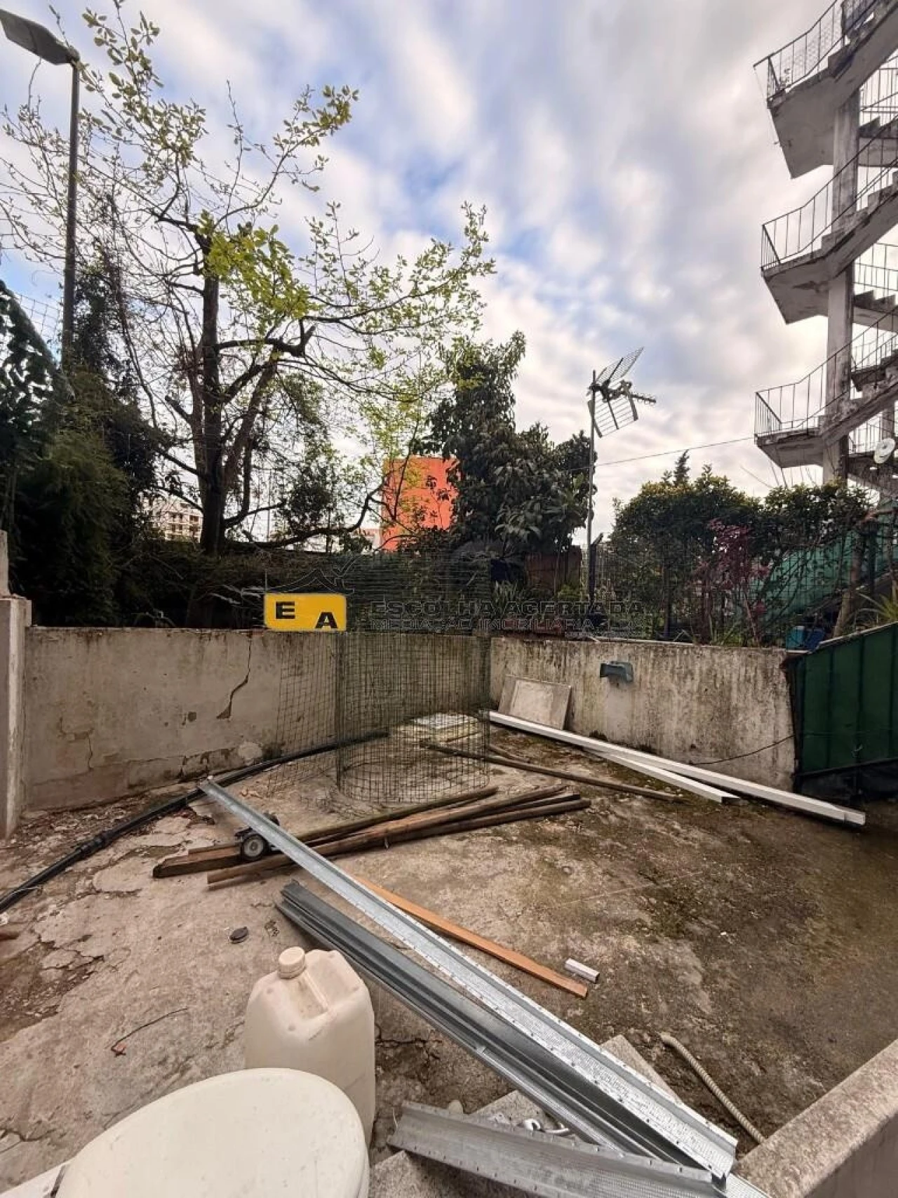 Armazém para Venda em Paranhos Foto 13